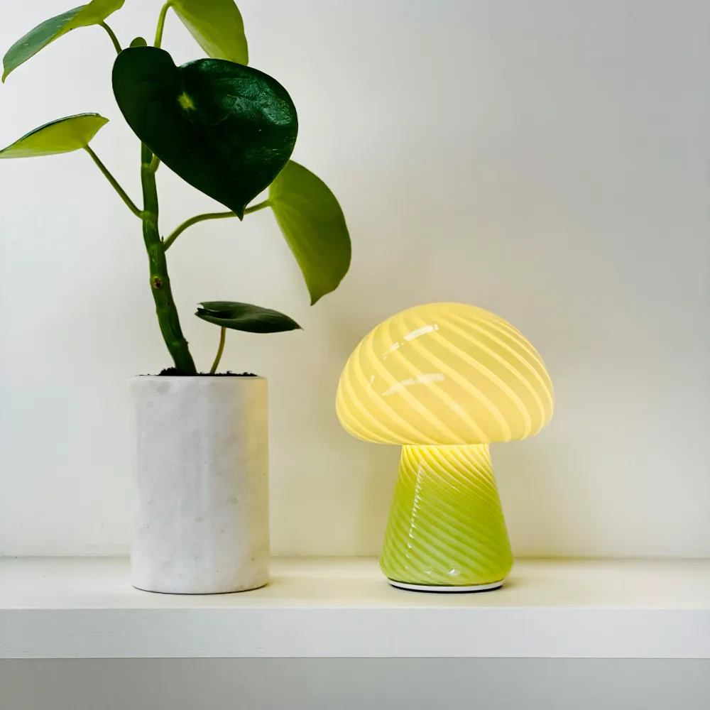 Morkel Mushroom bordlampe Dyberg-Larsen Outdoor Use Hvid