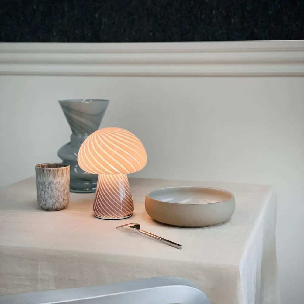 Morkel Mushroom bordlampe Dyberg-Larsen Outdoor Use Hvid
