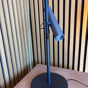 Spirit T1 Bordlampe Sort/Titanium - DEMO