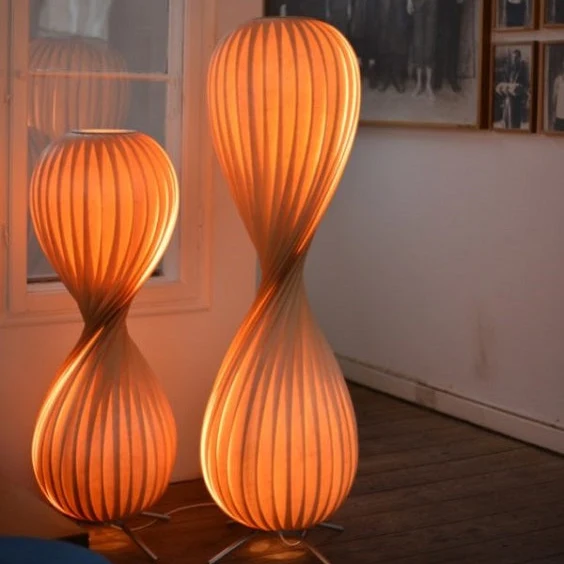 TR10 gulvlampe Hul Rossau