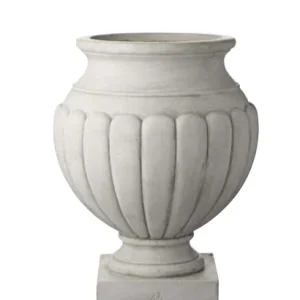Karolinne skjuler H60 cm. cement