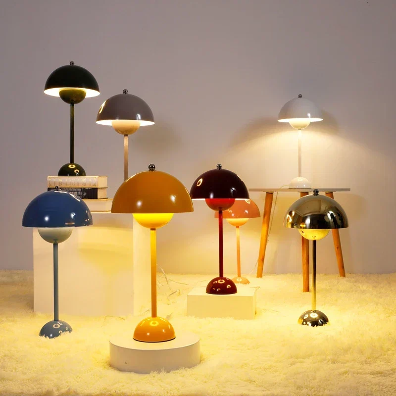 Danishmeadow - svampeformet macaron bordlampe Rosa