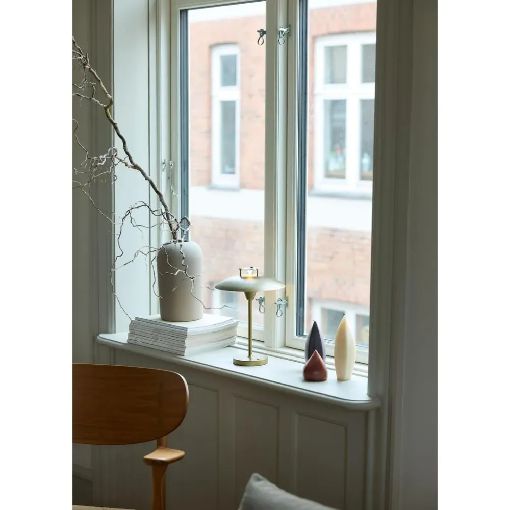 Stepp 1-2-3 On--go – Antique Finish – Genopladelig bordlampe med klassisk touch