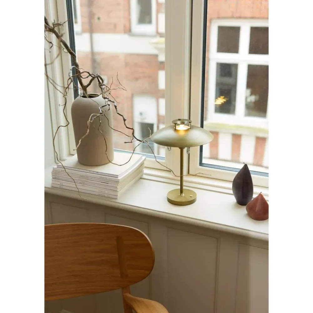 Stepp 1-2-3 On--go – Antique Finish – Genopladelig bordlampe med klassisk touch