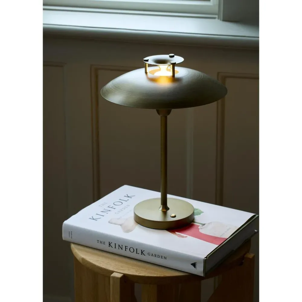 Stepp 1-2-3 On--go – Antique Finish – Genopladelig bordlampe med klassisk touch