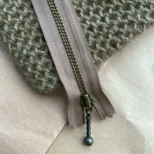 Lynlås til Honey Purse slim (14 cm) - Hasselnød