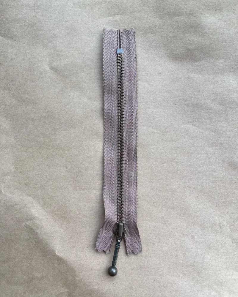Lynlås til Honey Purse slim (14 cm) - Hasselnød