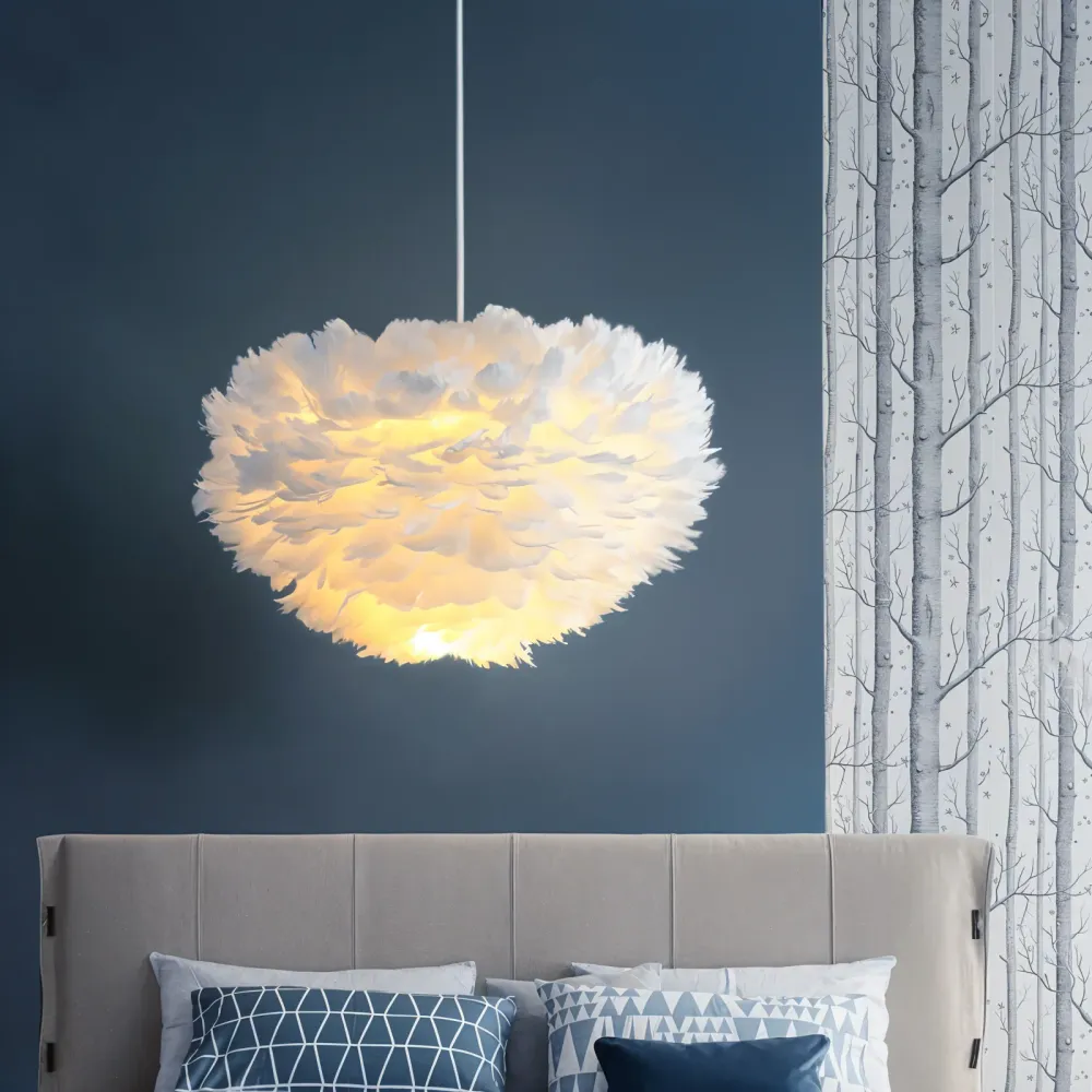 Dreamy Feather chandelier - skillfully made, justerbar pendel Graa