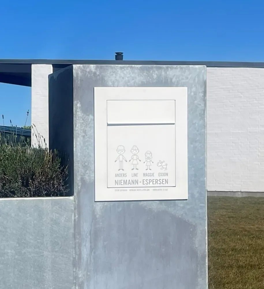 Højbed i galvaniseret til konstrueret postkasse. 50x200x80