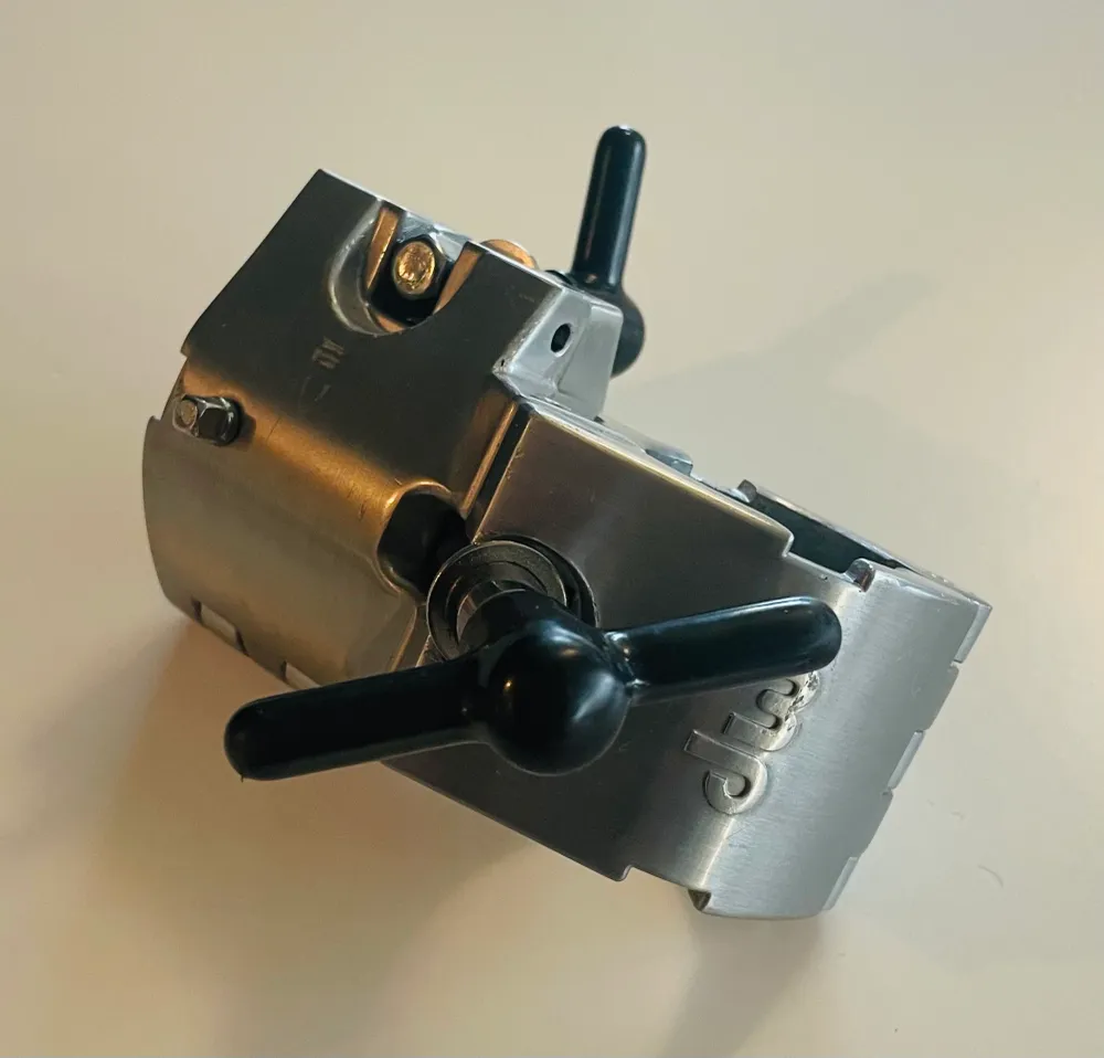 DW 9000 T-Leg Clamp