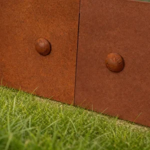 Bedafgrænser i corten metal