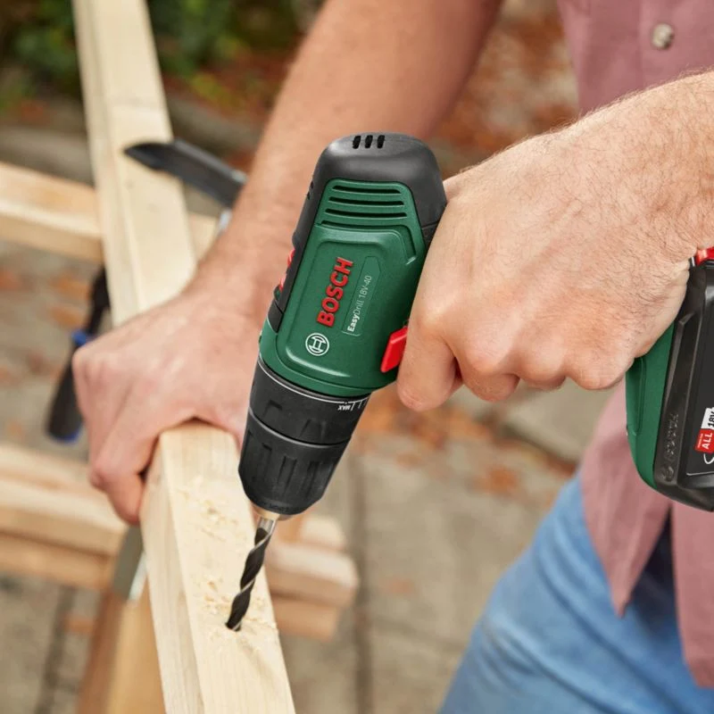 Bosch Easydrill 18 V - 40 akku-boremaskine og skruemaskine