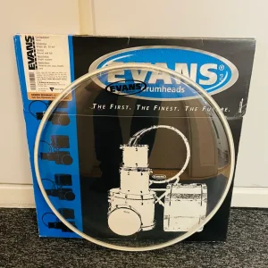 15" Evans Genera Resonant Krystal