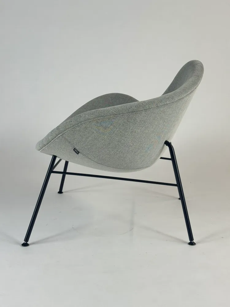 +Halle | K2 4-Leg Loungestol (Kvadrat Guest 110)