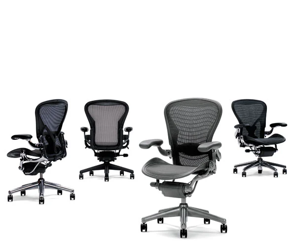 Herman Miller Aeron Skinnende