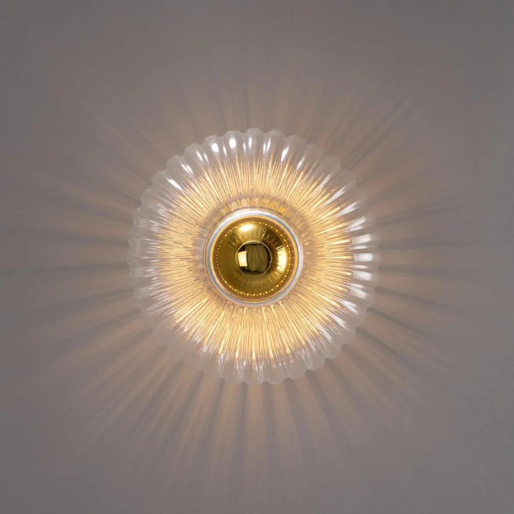 High Precision Neith oval reeded glass and warm alloy væglampe MULLAN