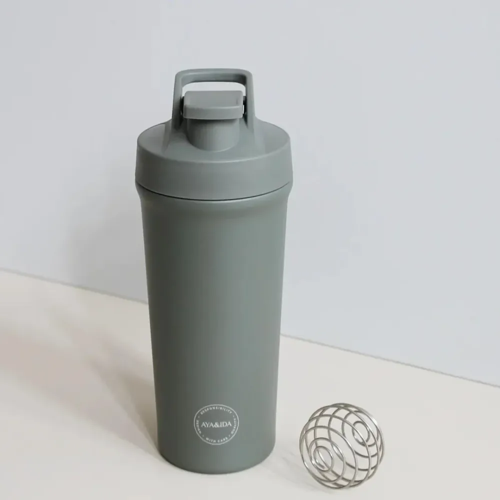 Impact Ready Shaker Bottle 750 ml Cream