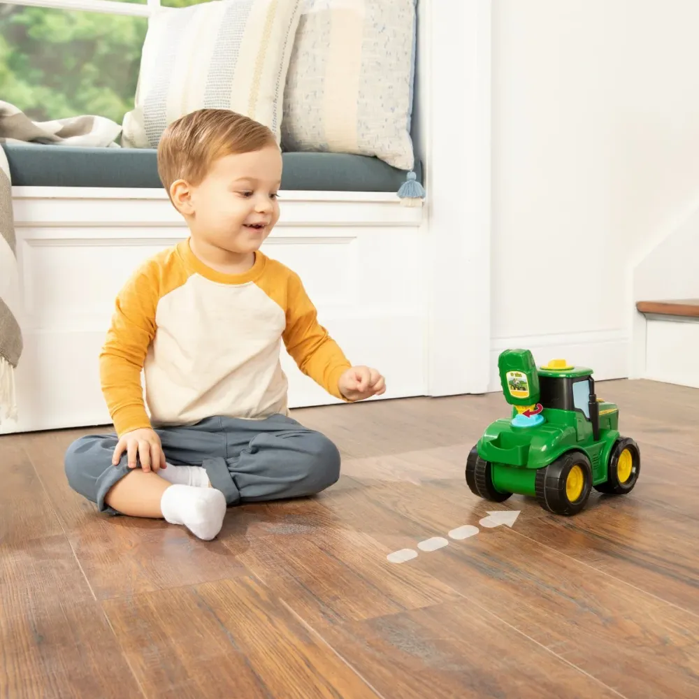 John Deere Core n Go Johnny Traktor