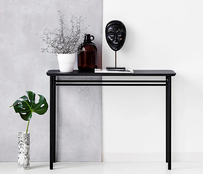 Konsolbord i valchromat Hove Home | Lifetime Warranty