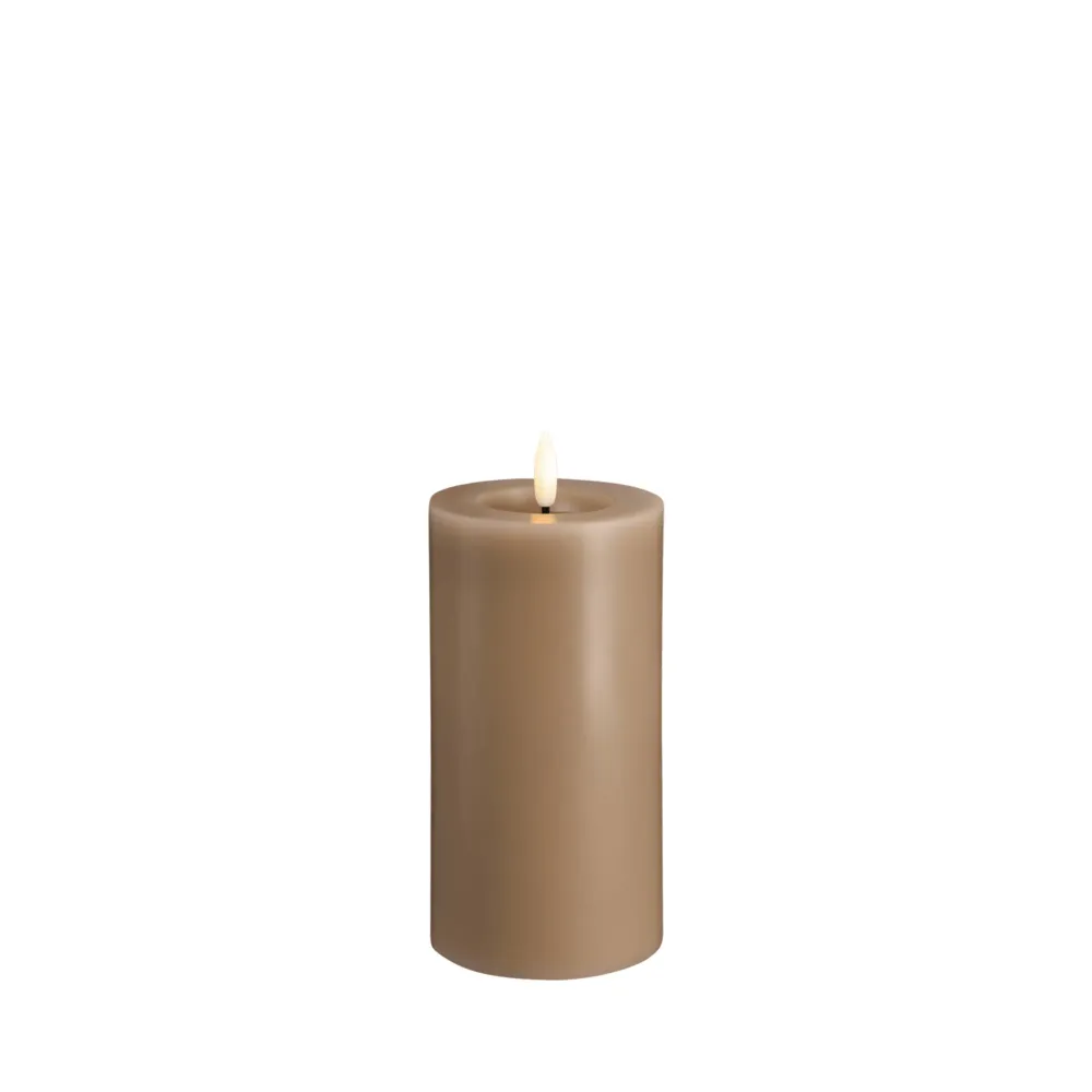 LED pillar candle 7,4x15 cm sand