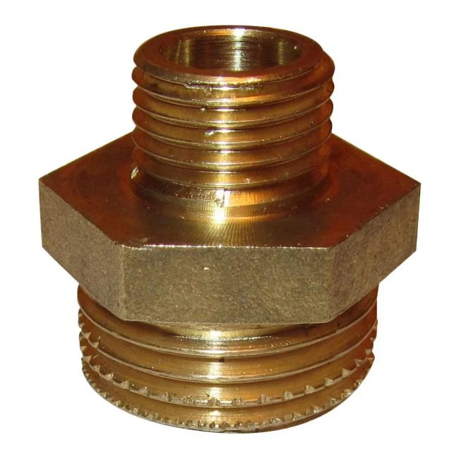 Reduktionsnippel i messing med udvendigt gevind 3/4" x 3/8"