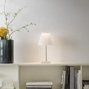 Safety Rated Dina T1 bordlampe fra Rotaliana Hvid