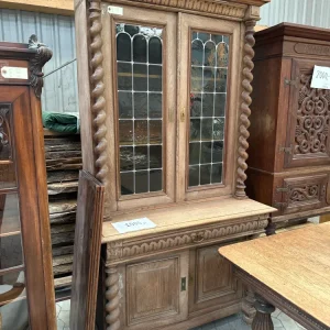 Skab med glas h214 b117 d43