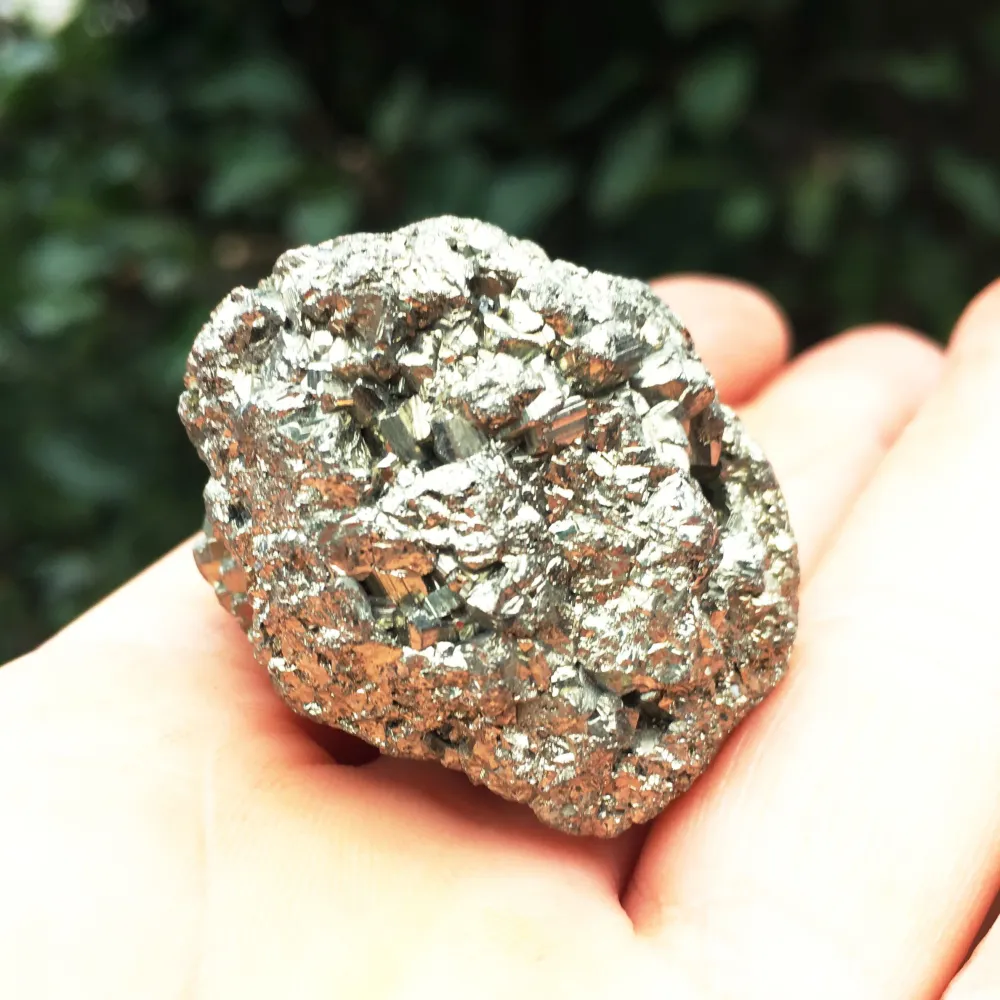 Stud Finder Pyrite kluster
