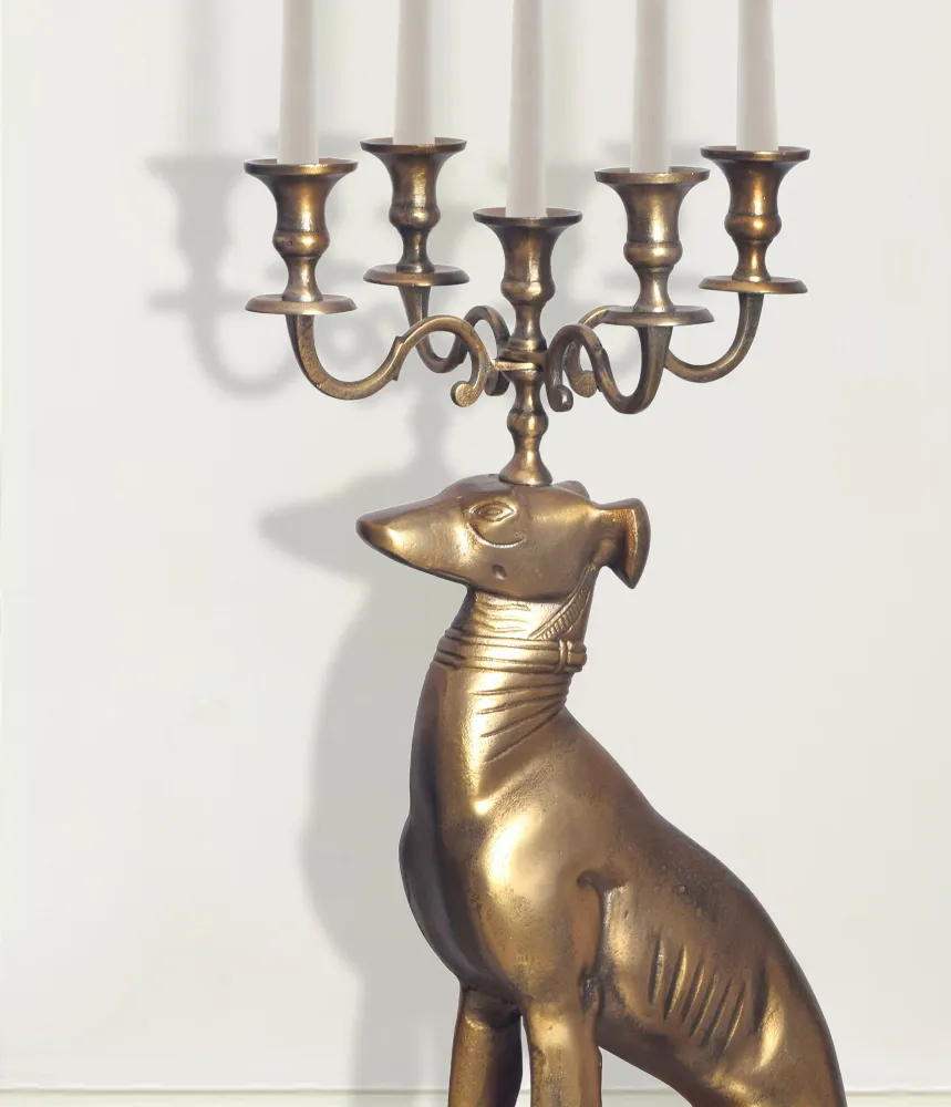 Greyhound lysestage, aluminium, guld, 69 cm, 5-armet lysestage, metallysestage til fem lys, hip gulvlysestage, hundetilbehør